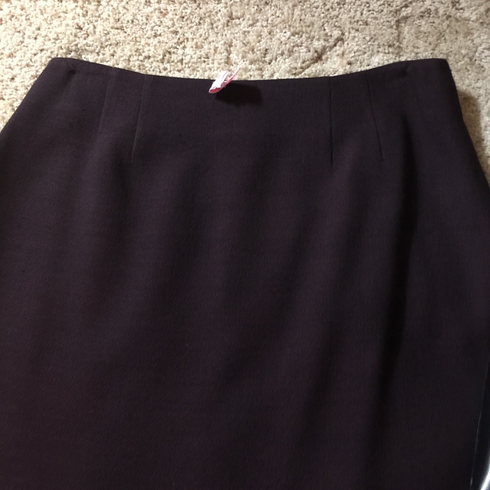 HOST PICK ππEllen Tracy, Straight Skirt! - Picture 3 of 9